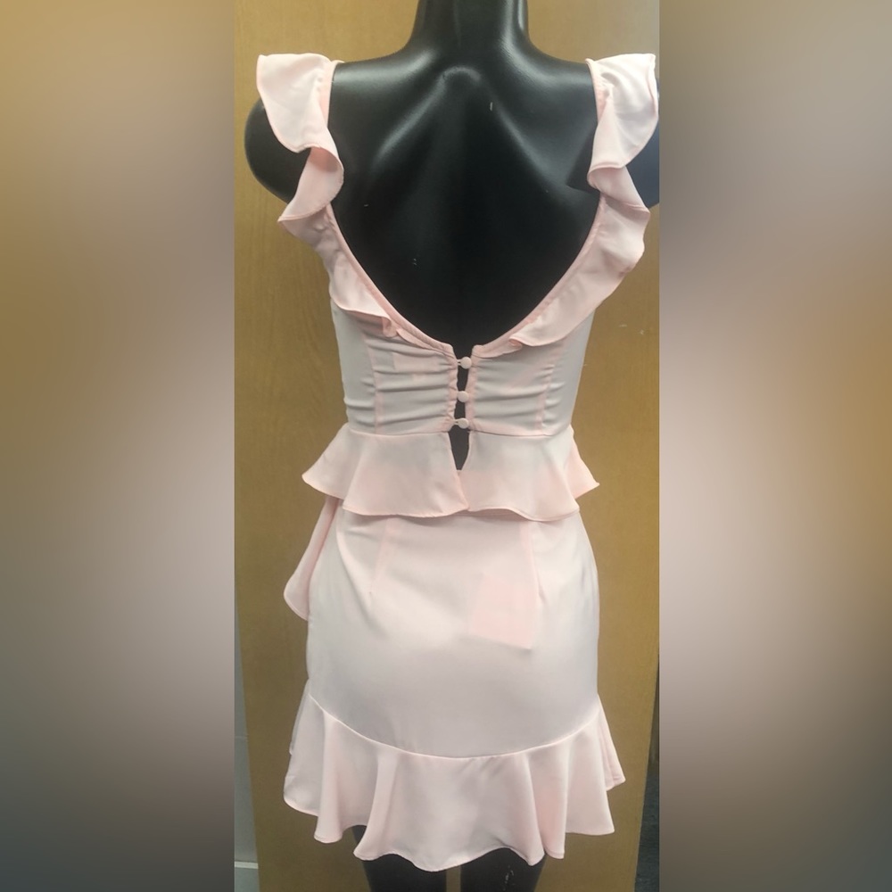 Superdown 2pc, ruffle wrap skirt, ruffle tie top, pink, XS, NWT - Picture 3 of 13